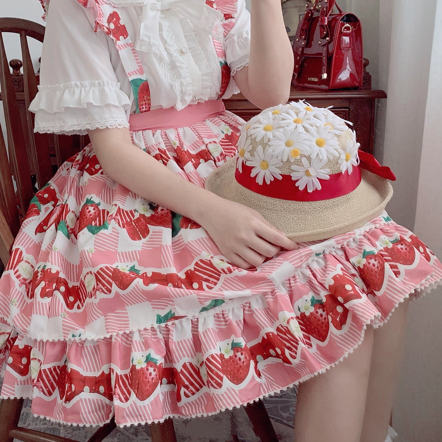 Daisy Ribbon Bowler Hat WS3050