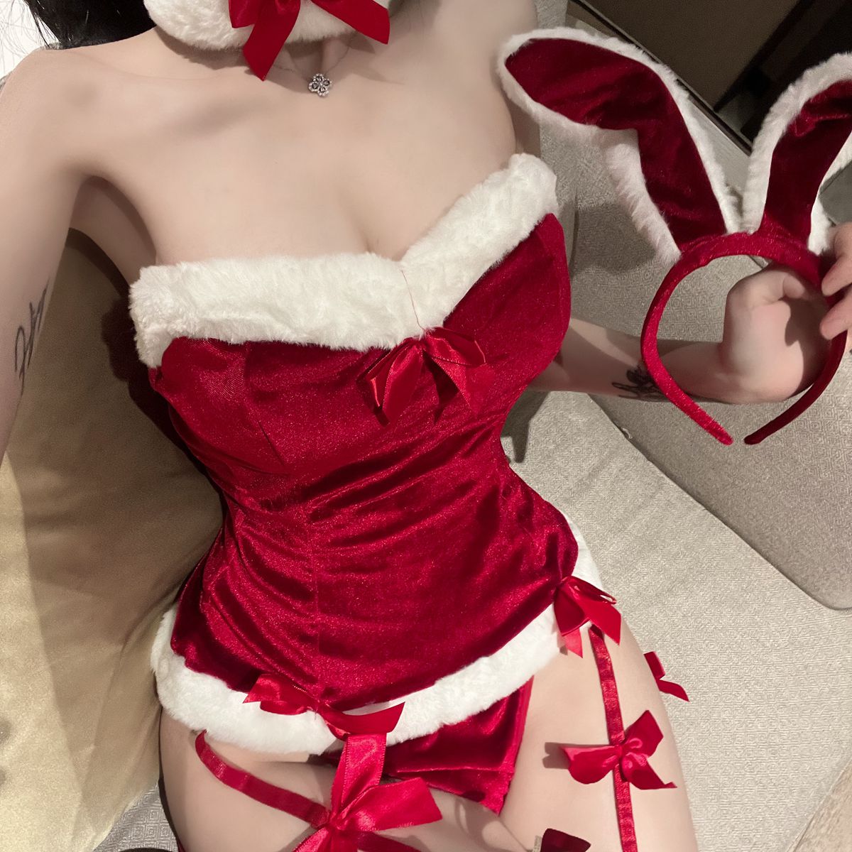 Christmas Bunny Onesie H231