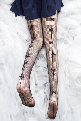 Fine mesh stockings with vertical back bow SS1149